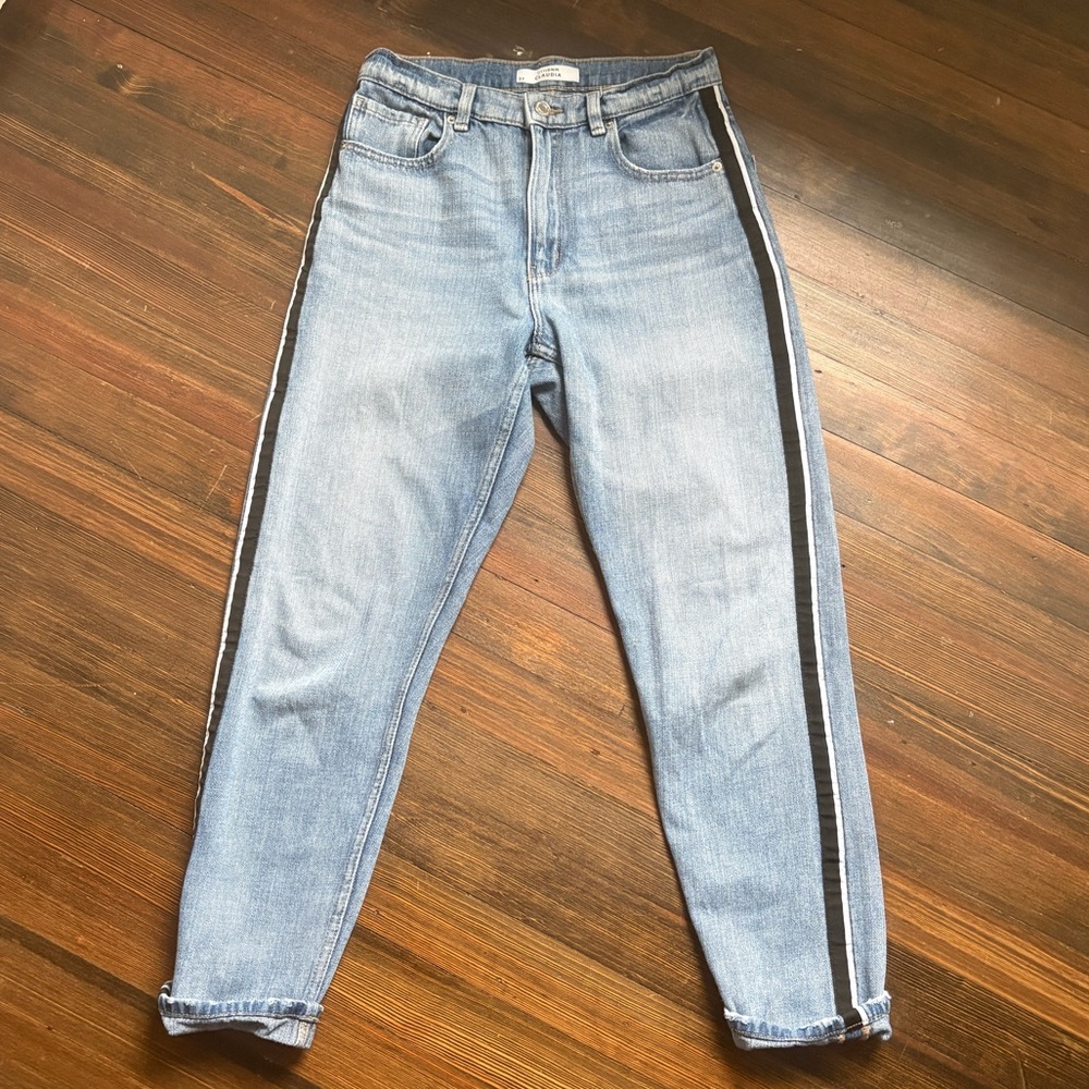 DYNDNM Claudia Jeans